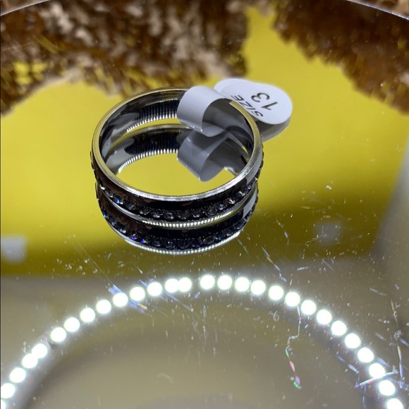 Men’s Classic Stainless Steel Silver Band Fashion Ring Cubic Zircinia Stones - Picture 5 of 5